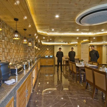 The Holiday Villa Resorts & Spa Манали Экстерьер фото
